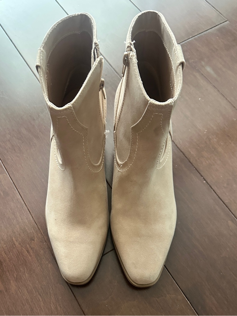 DV Purdue Suede Ankle Booties Size 9.5
